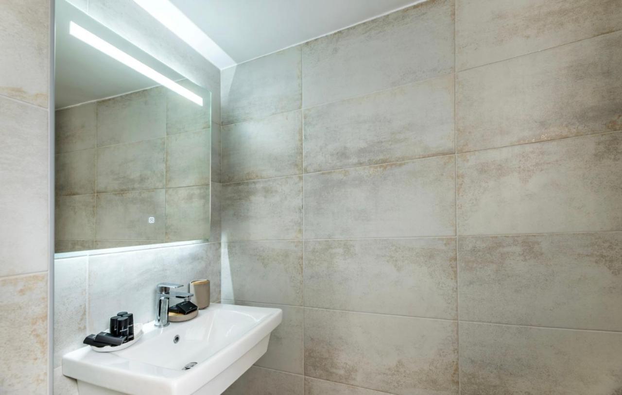 Eleusis Suites Α Eksteriør billede